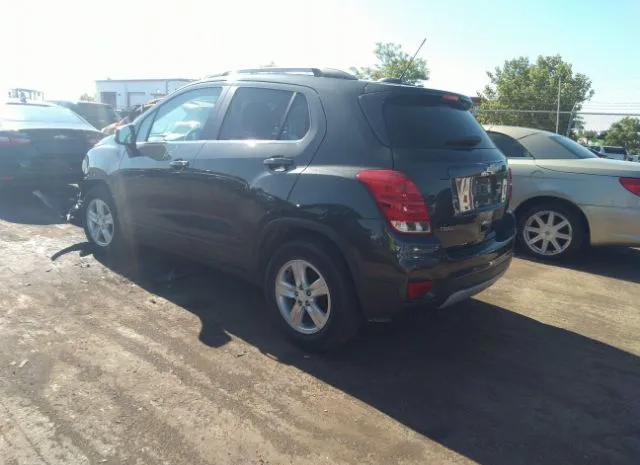 Photo 2 VIN: 3GNCJLSB0JL325320 - CHEVROLET TRAX 