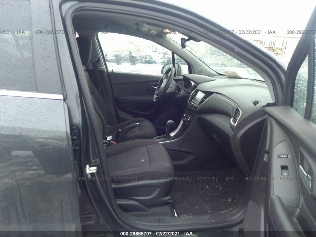 Photo 4 VIN: 3GNCJLSB1HL241355 - CHEVROLET TRAX 