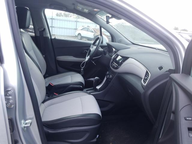 Photo 4 VIN: 3GNCJLSB1JL256914 - CHEVROLET TRAX 1LT 