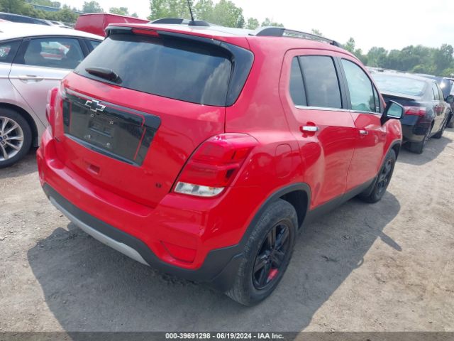 Photo 3 VIN: 3GNCJLSB1JL270845 - CHEVROLET TRAX 