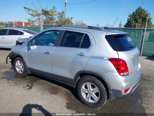 Photo 2 VIN: 3GNCJLSB1JL334172 - CHEVROLET TRAX 