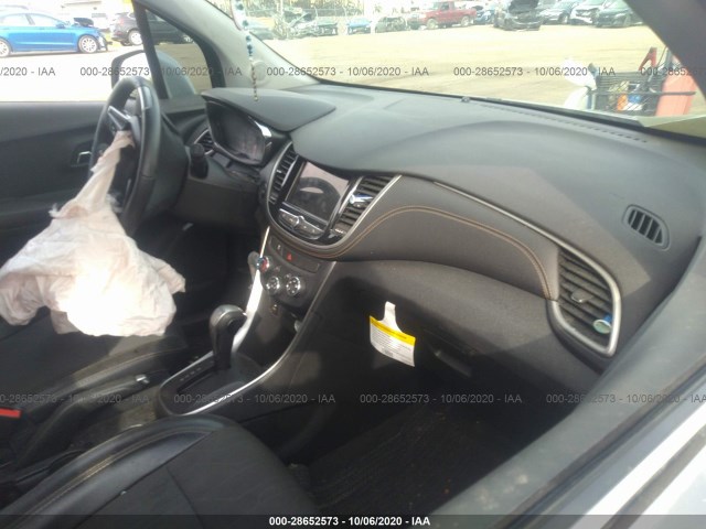 Photo 4 VIN: 3GNCJLSB1JL344622 - CHEVROLET TRAX 