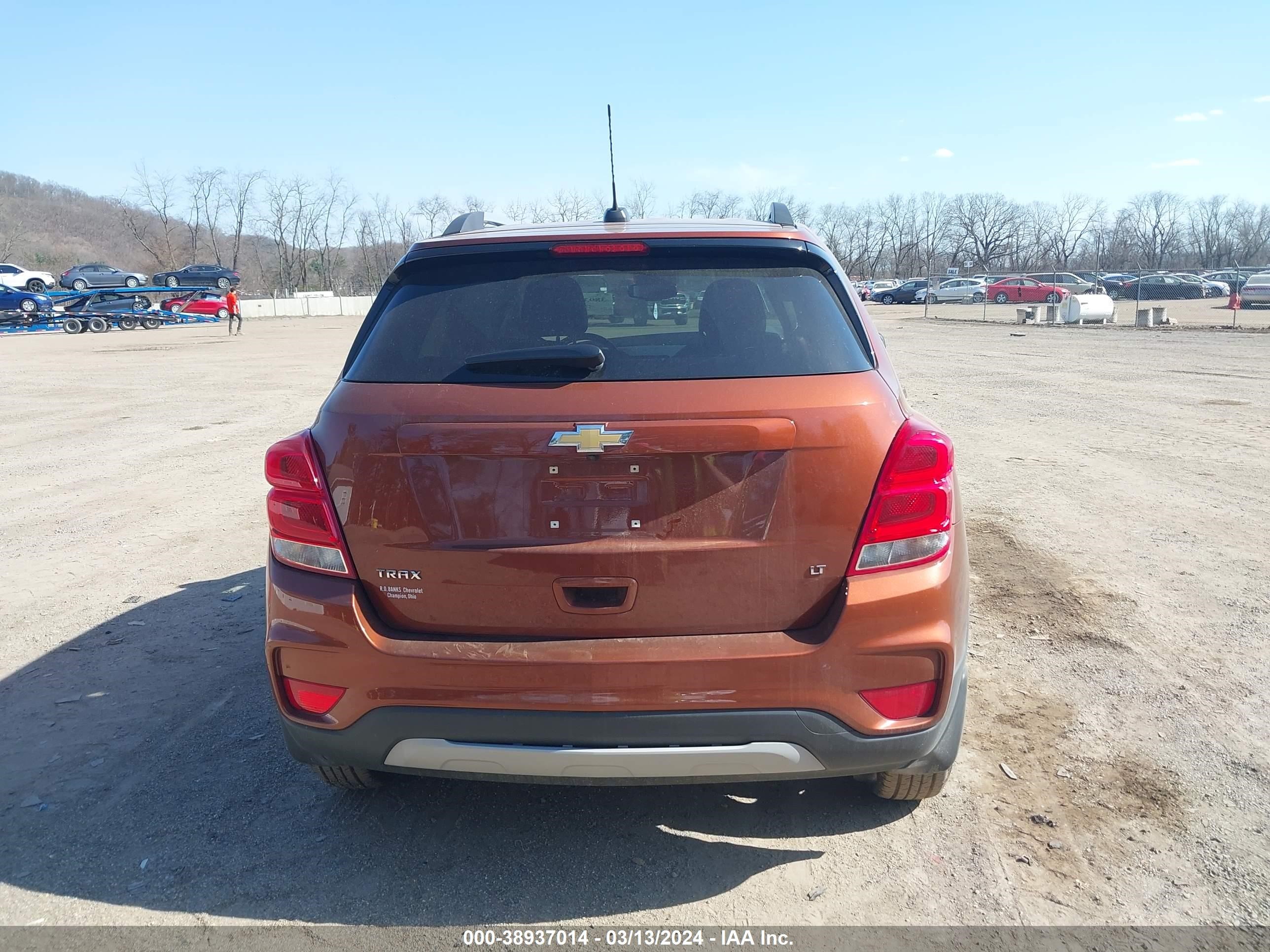 Photo 16 VIN: 3GNCJLSB1KL235109 - CHEVROLET TRAX 