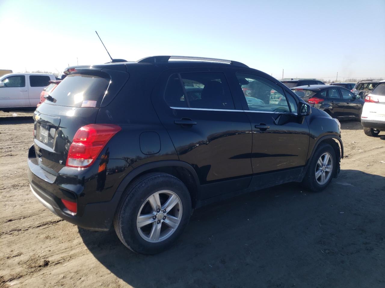 Photo 2 VIN: 3GNCJLSB1LL177276 - CHEVROLET TRAX 