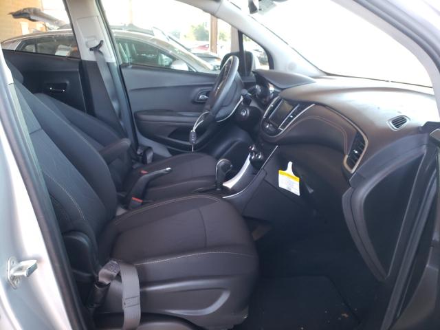 Photo 4 VIN: 3GNCJLSB1LL310571 - CHEVROLET TRAX 1LT 