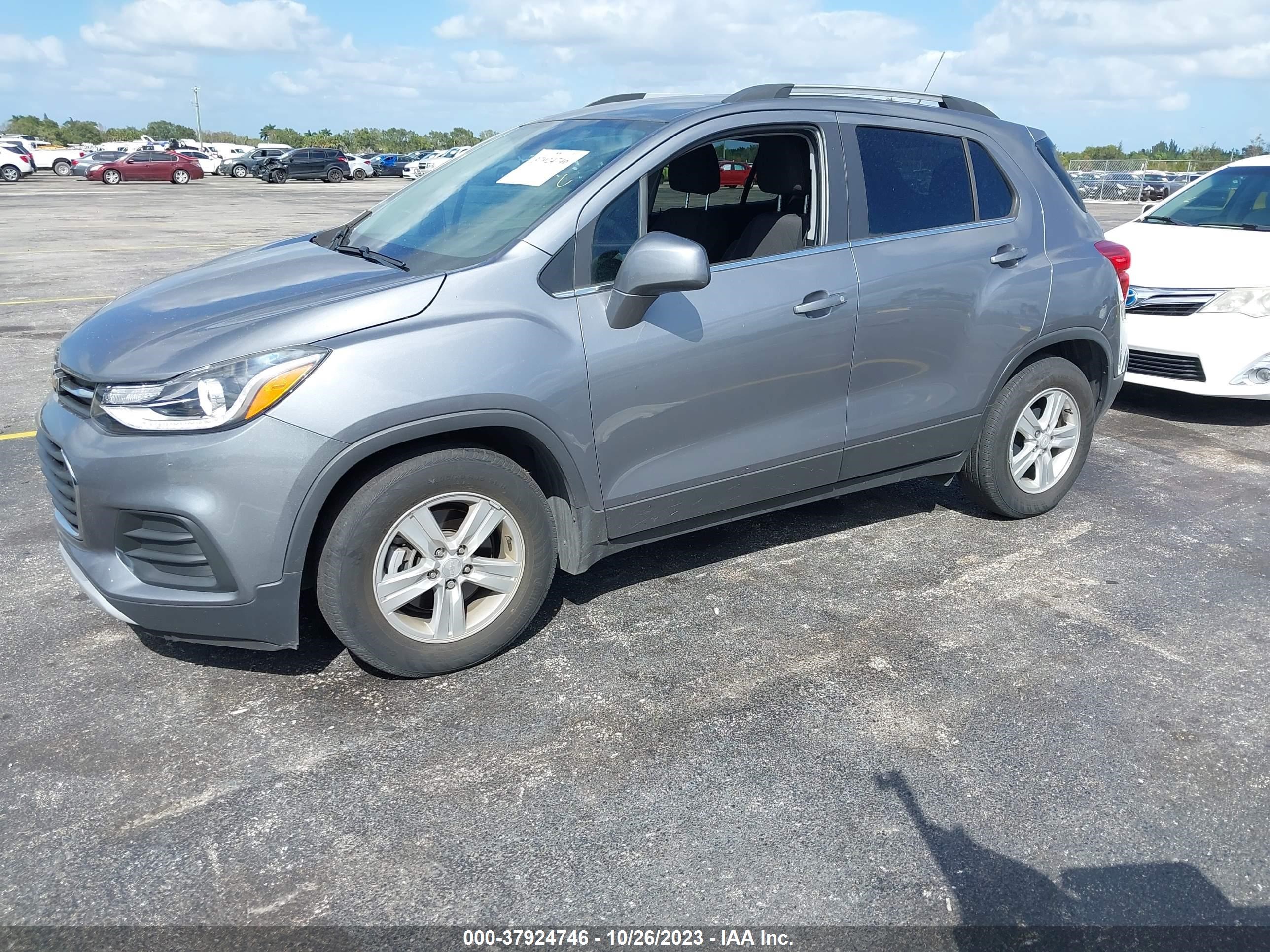 Photo 1 VIN: 3GNCJLSB1LL333140 - CHEVROLET TRAX 