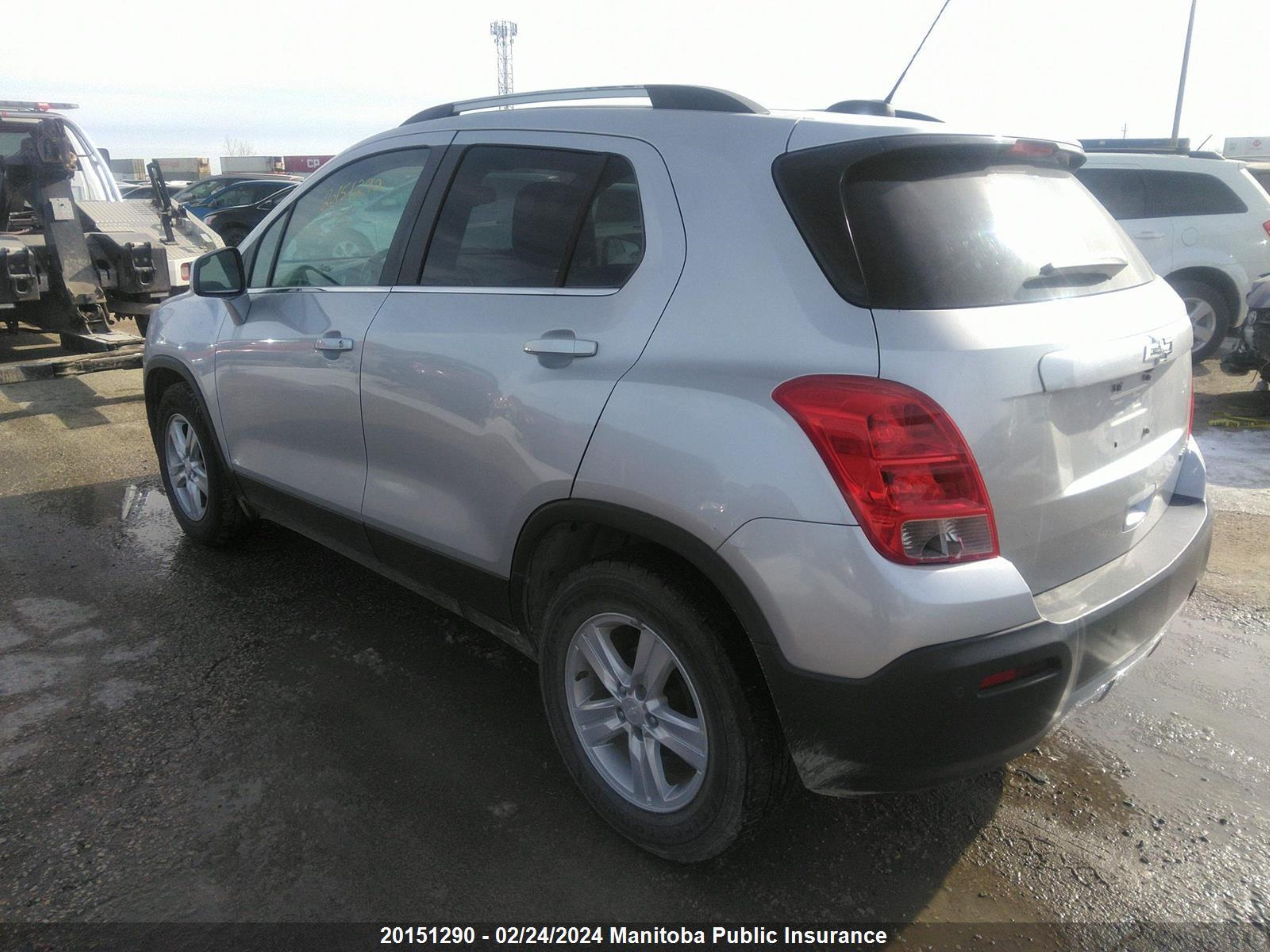 Photo 2 VIN: 3GNCJLSB2FL153749 - CHEVROLET TRAX 