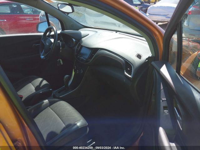 Photo 4 VIN: 3GNCJLSB2HL182722 - CHEVROLET TRAX 