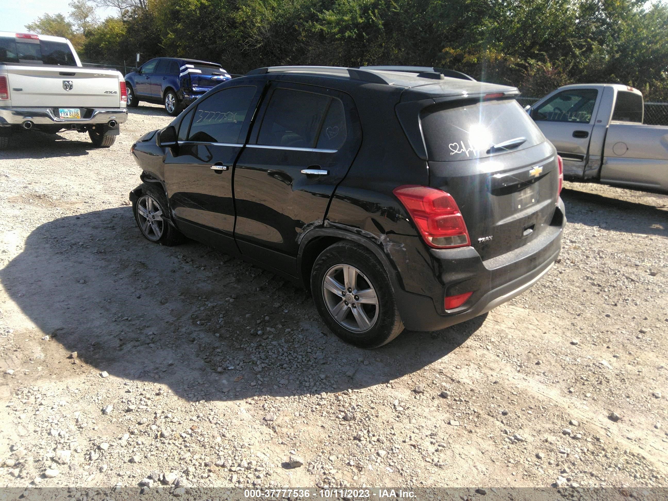 Photo 2 VIN: 3GNCJLSB2HL265258 - CHEVROLET TRAX 