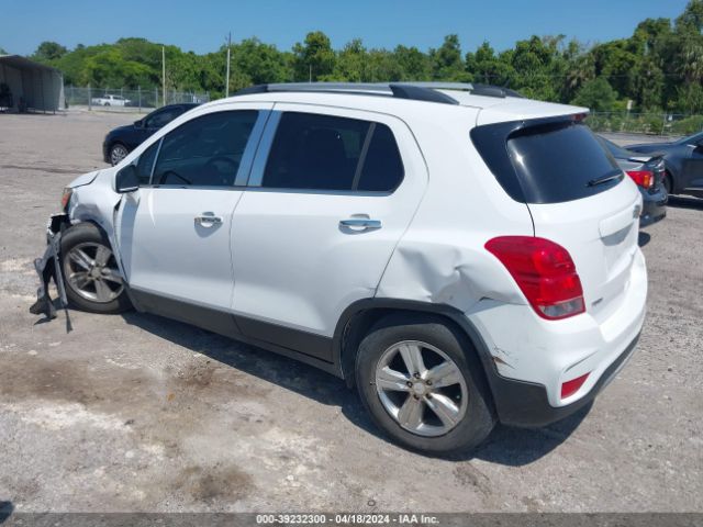 Photo 2 VIN: 3GNCJLSB2JL199560 - CHEVROLET TRAX 