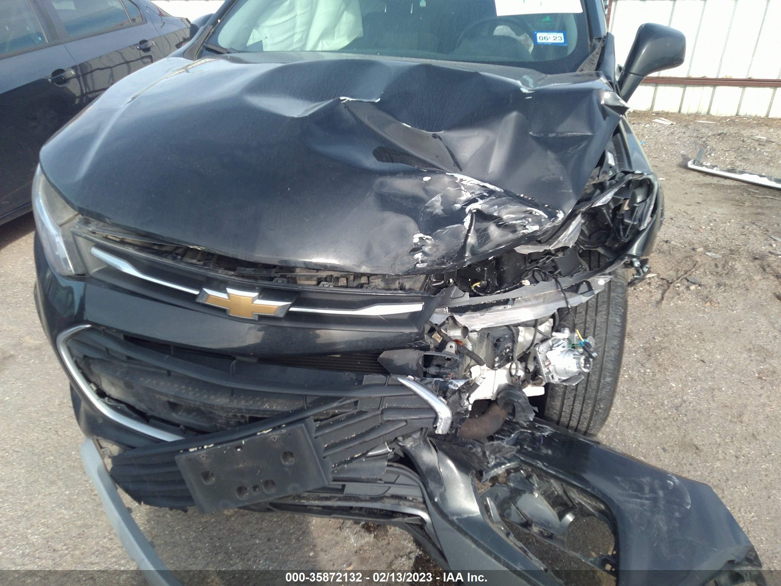 Photo 5 VIN: 3GNCJLSB2JL358853 - CHEVROLET TRAX 