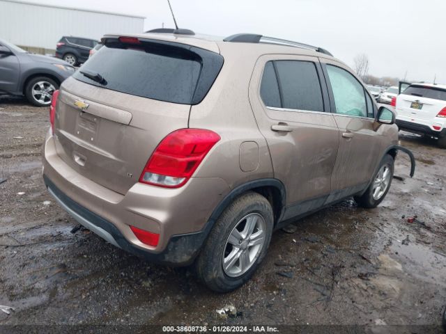 Photo 3 VIN: 3GNCJLSB2JL365592 - CHEVROLET TRAX 