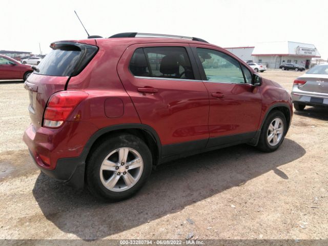 Photo 3 VIN: 3GNCJLSB2JL417898 - CHEVROLET TRAX 