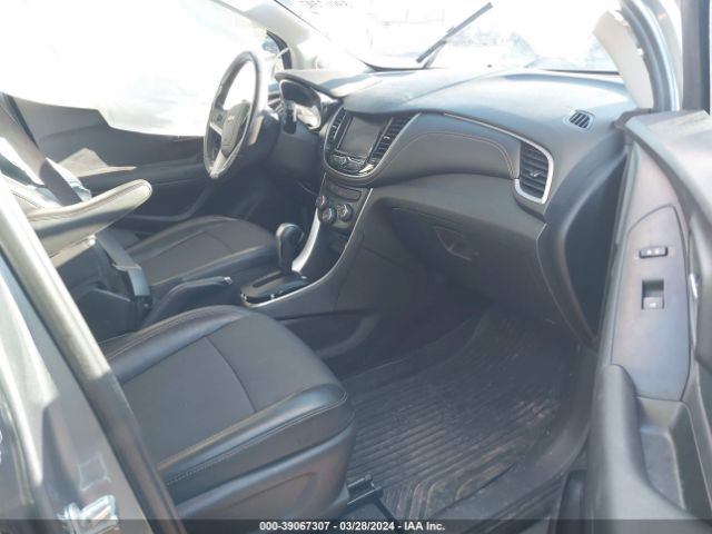 Photo 4 VIN: 3GNCJLSB2LL198296 - CHEVROLET TRAX 