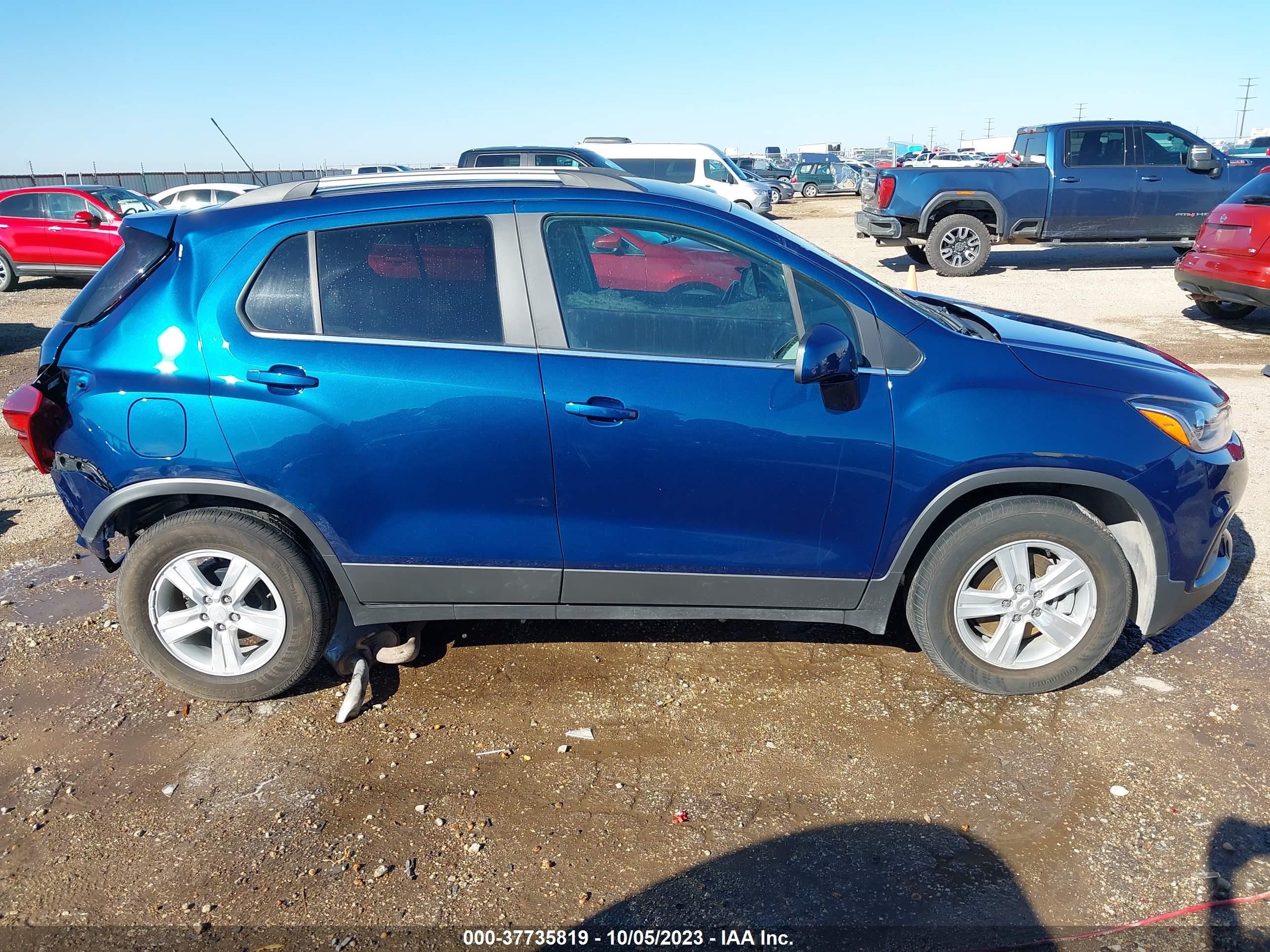 Photo 13 VIN: 3GNCJLSB2LL325810 - CHEVROLET TRAX 