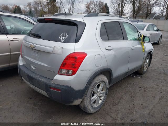 Photo 3 VIN: 3GNCJLSB3FL242665 - CHEVROLET TRAX 