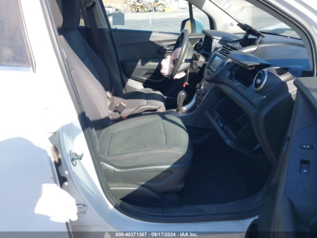 Photo 4 VIN: 3GNCJLSB3GL163658 - CHEVROLET TRAX 