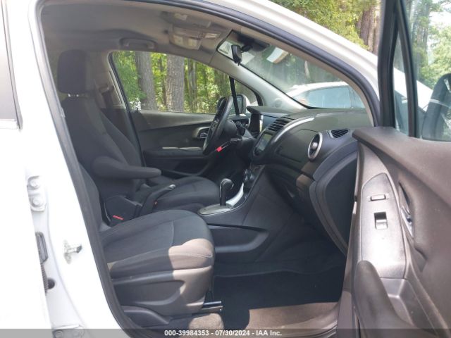 Photo 4 VIN: 3GNCJLSB3GL185322 - CHEVROLET TRAX 