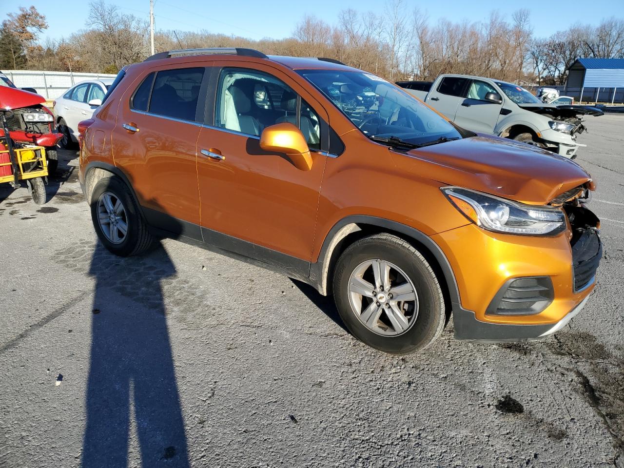 Photo 3 VIN: 3GNCJLSB3HL176945 - CHEVROLET TRAX 