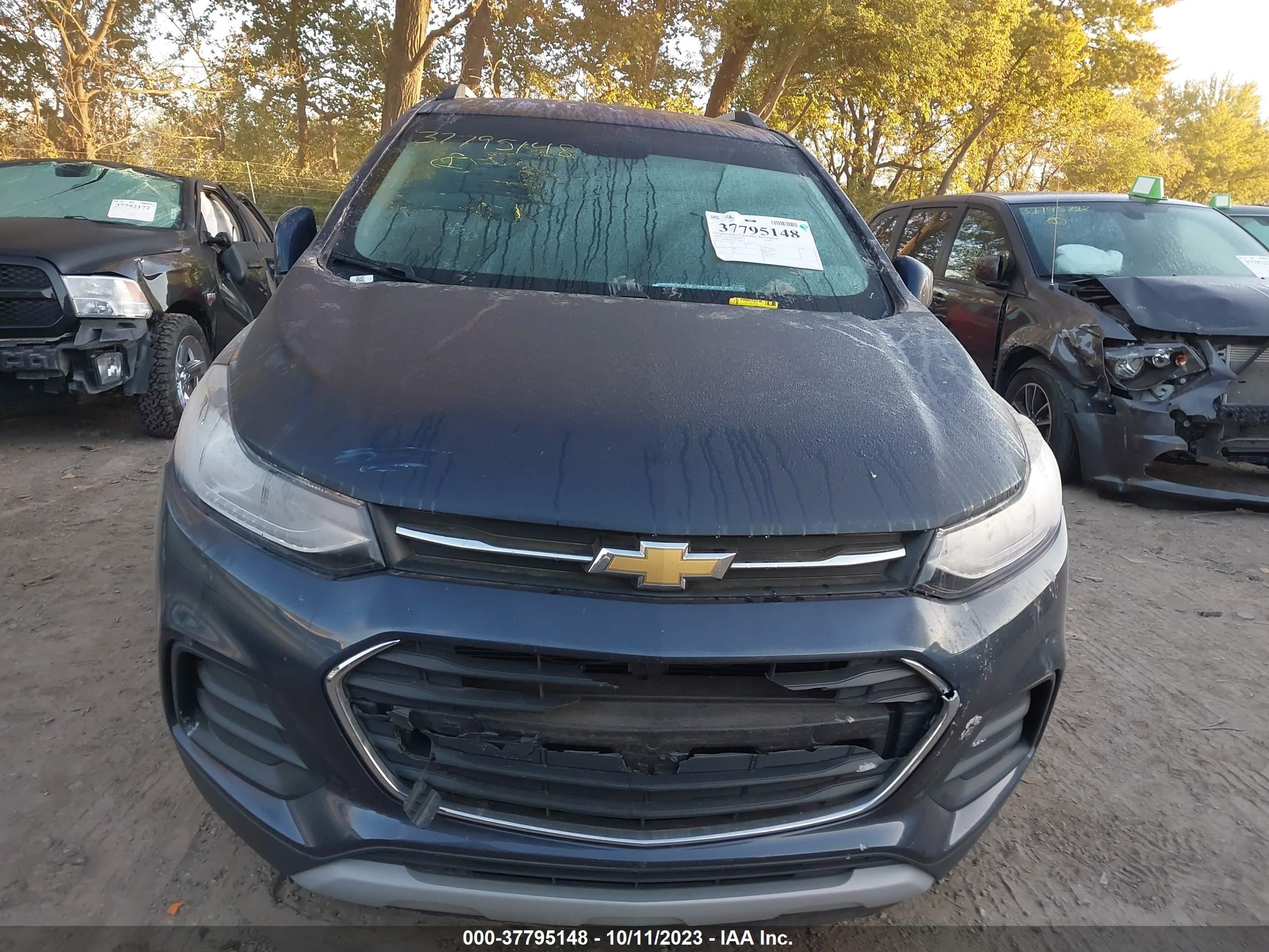 Photo 12 VIN: 3GNCJLSB3JL333671 - CHEVROLET TRAX 