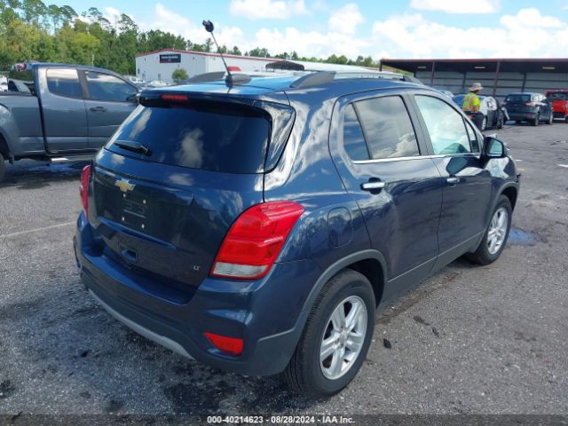 Photo 3 VIN: 3GNCJLSB3JL346842 - CHEVROLET TRAX 