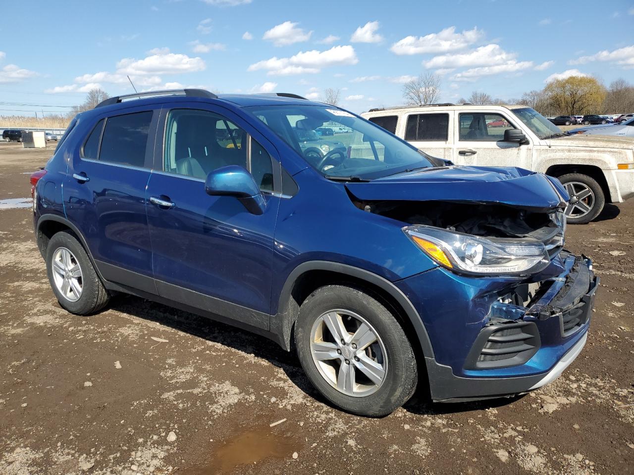 Photo 3 VIN: 3GNCJLSB3KL216058 - CHEVROLET TRAX 