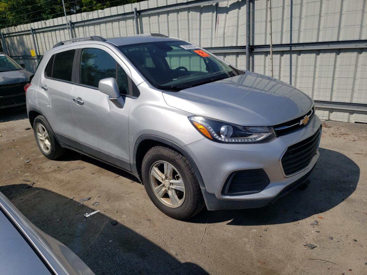 Photo 3 VIN: 3GNCJLSB3KL260657 - CHEVROLET TRAX 