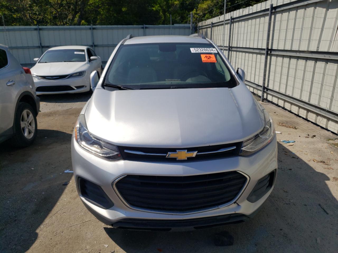 Photo 4 VIN: 3GNCJLSB3KL260657 - CHEVROLET TRAX 