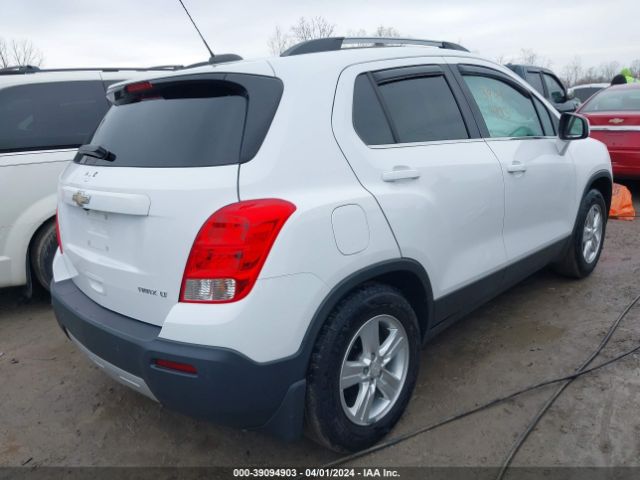 Photo 3 VIN: 3GNCJLSB4GL276325 - CHEVROLET TRAX 