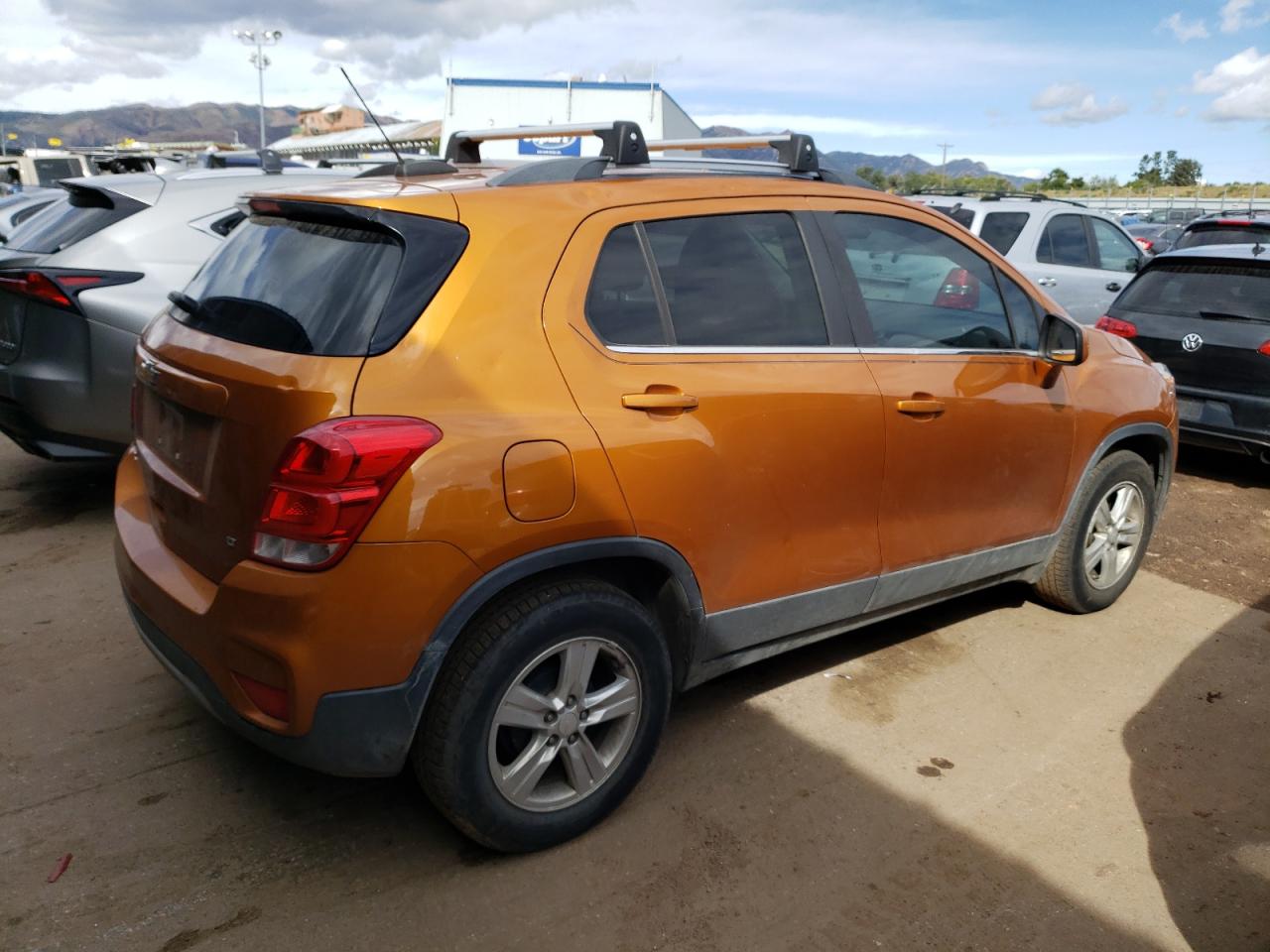 Photo 2 VIN: 3GNCJLSB4HL132744 - CHEVROLET TRAX 