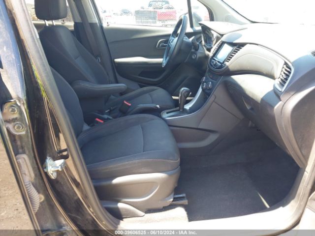 Photo 4 VIN: 3GNCJLSB4HL159975 - CHEVROLET TRAX 