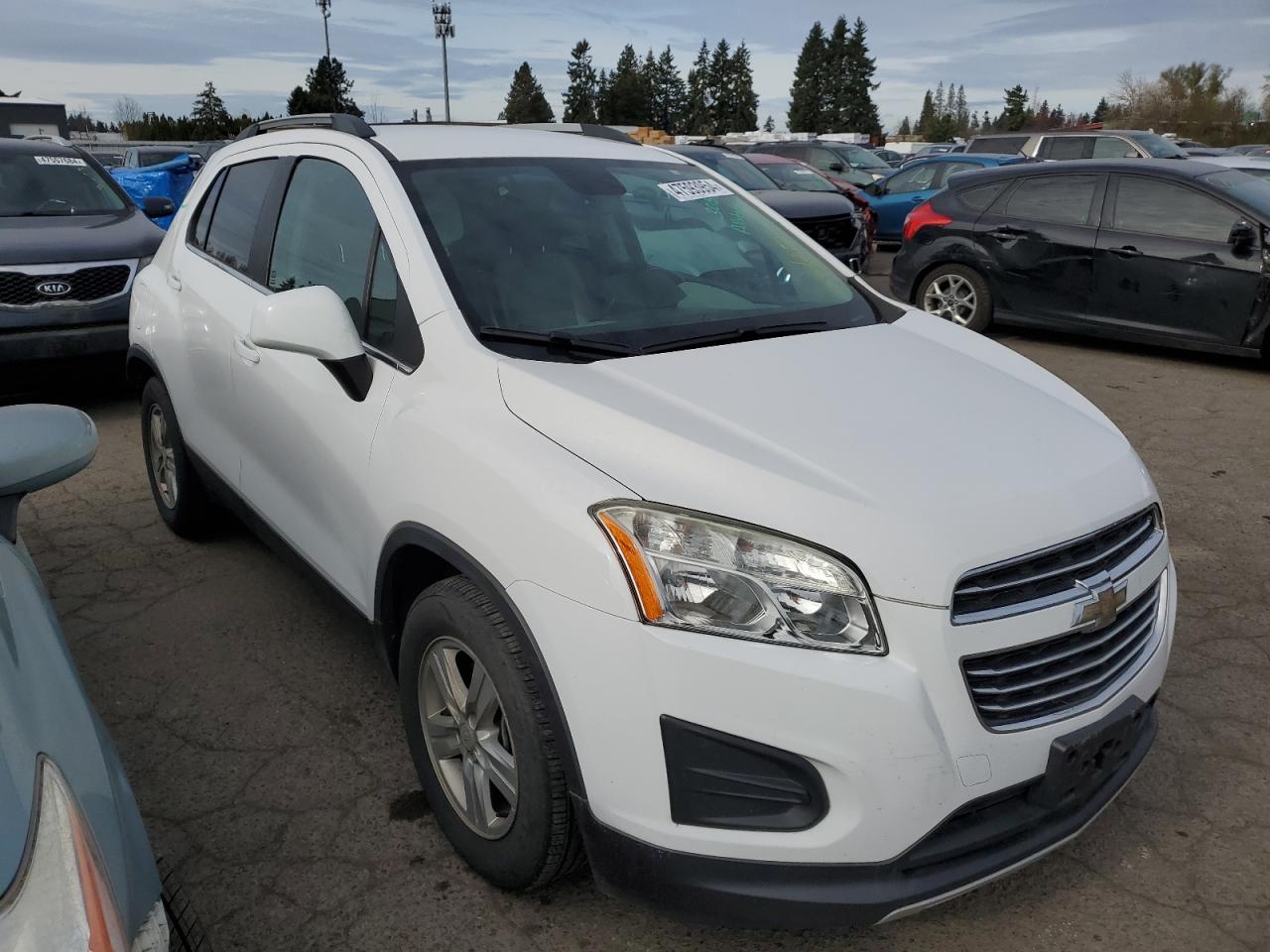 Photo 3 VIN: 3GNCJLSB5FL164180 - CHEVROLET TRAX 