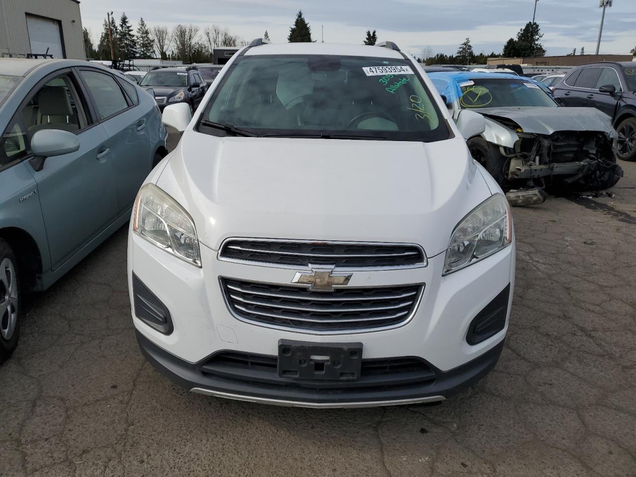 Photo 4 VIN: 3GNCJLSB5FL164180 - CHEVROLET TRAX 