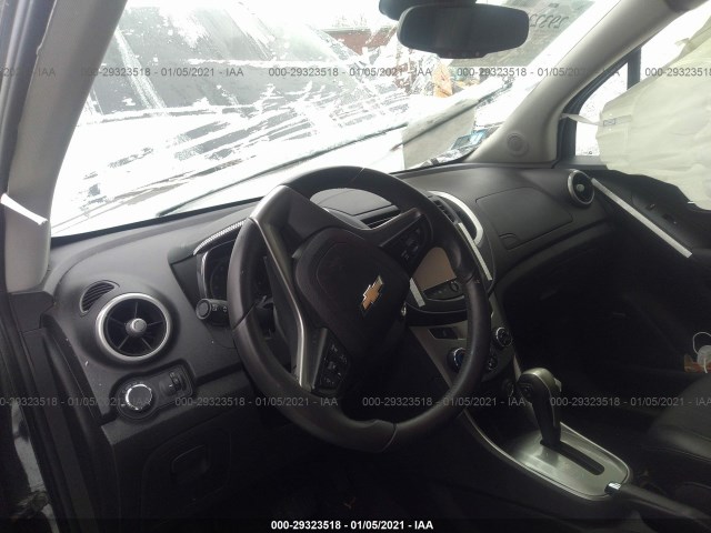 Photo 4 VIN: 3GNCJLSB5FL187653 - CHEVROLET TRAX 