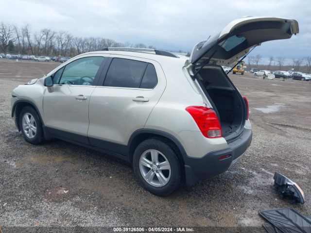 Photo 2 VIN: 3GNCJLSB5GL133805 - CHEVROLET TRAX 