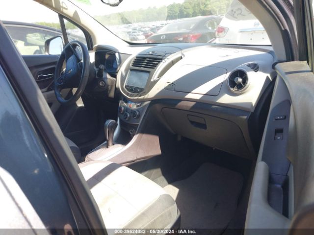 Photo 4 VIN: 3GNCJLSB5GL185807 - CHEVROLET TRAX 