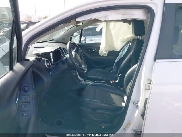 Photo 4 VIN: 3GNCJLSB5GL265527 - CHEVROLET TRAX 