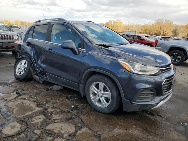 Photo 3 VIN: 3GNCJLSB5JL245723 - CHEVROLET TRAX 1LT 