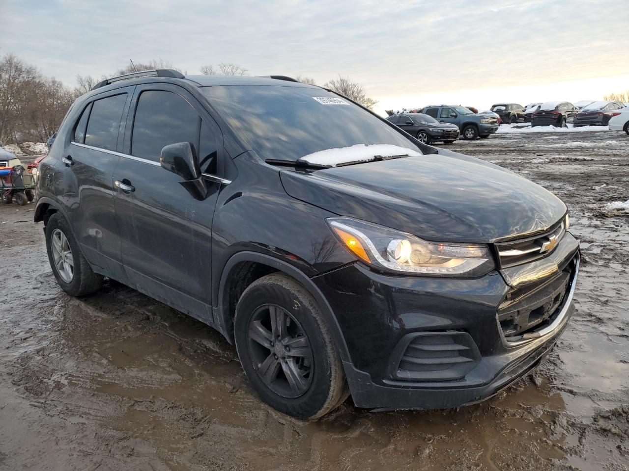 Photo 3 VIN: 3GNCJLSB5JL289298 - CHEVROLET TRAX 