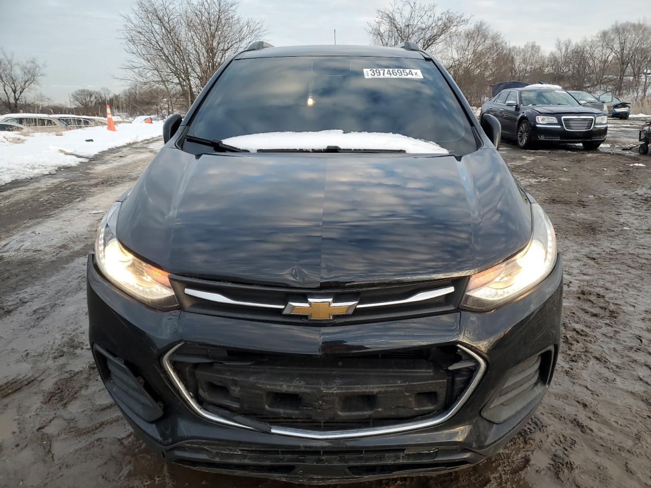 Photo 4 VIN: 3GNCJLSB5JL289298 - CHEVROLET TRAX 