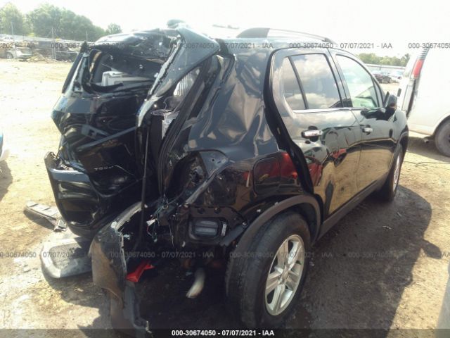 Photo 3 VIN: 3GNCJLSB5JL382029 - CHEVROLET TRAX 