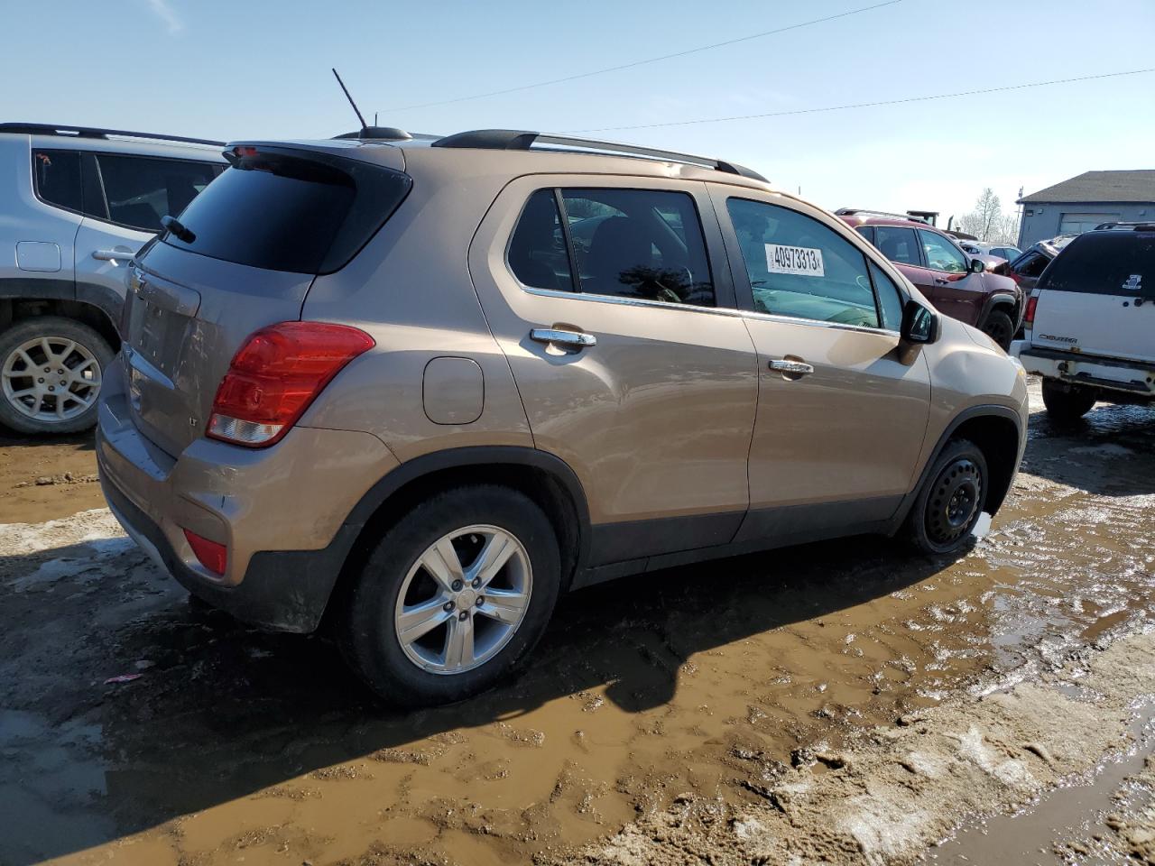 Photo 2 VIN: 3GNCJLSB5JL401789 - CHEVROLET TRAX 