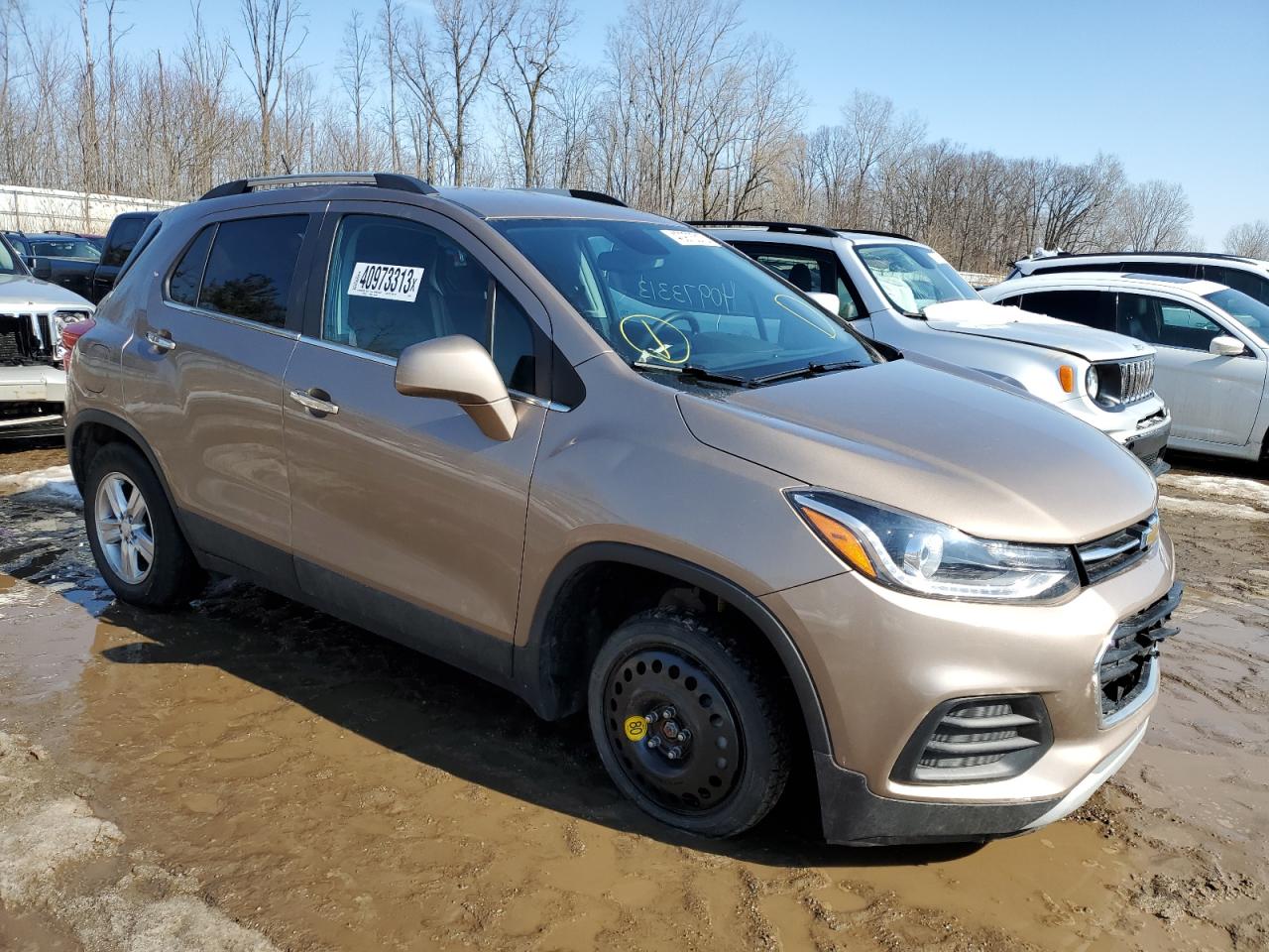 Photo 3 VIN: 3GNCJLSB5JL401789 - CHEVROLET TRAX 