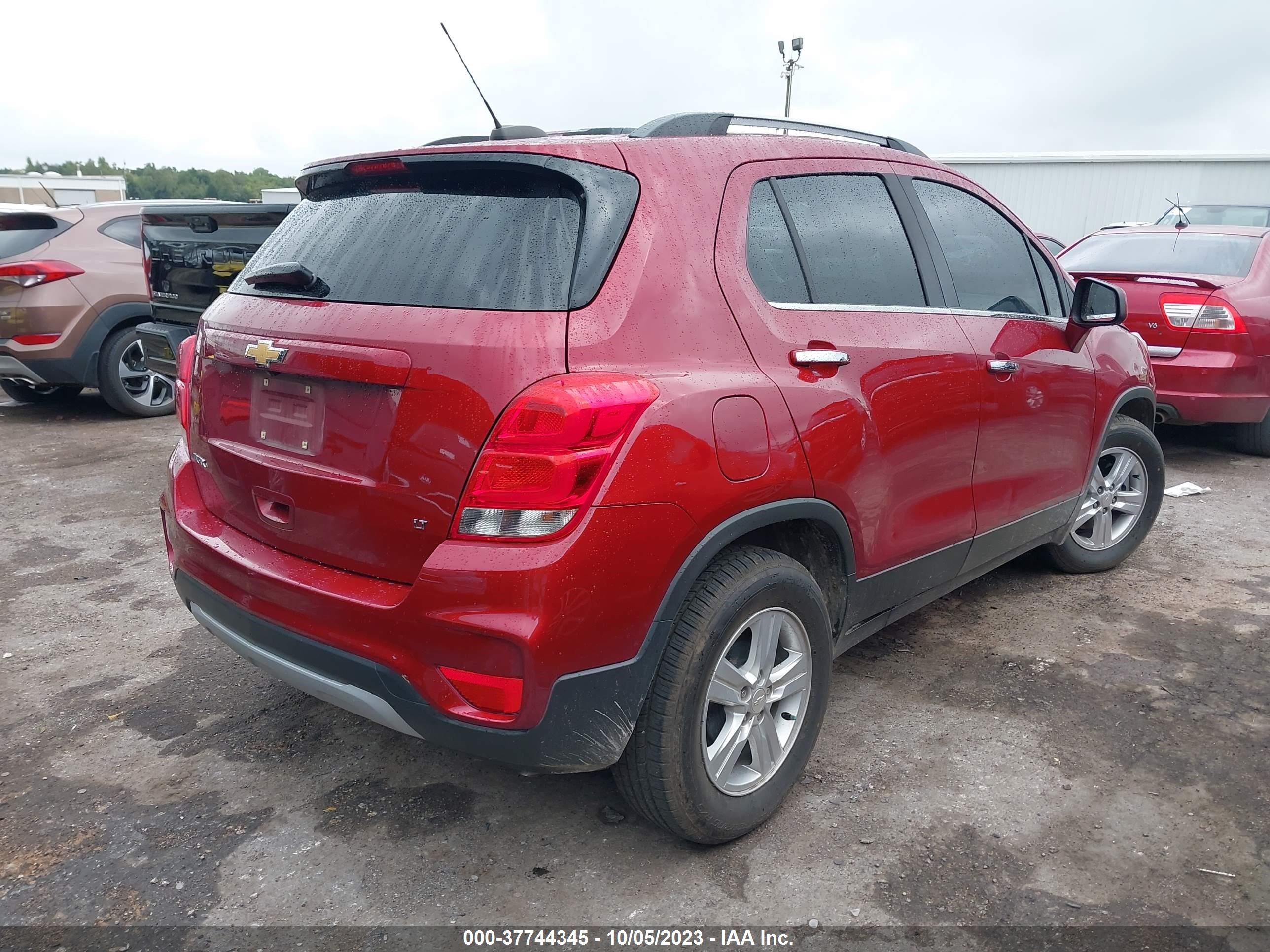 Photo 3 VIN: 3GNCJLSB5KL286693 - CHEVROLET TRAX 