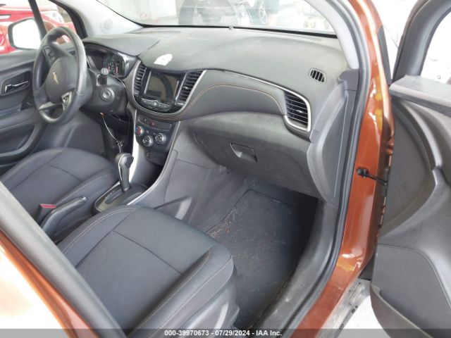 Photo 4 VIN: 3GNCJLSB5KL316906 - CHEVROLET TRAX 