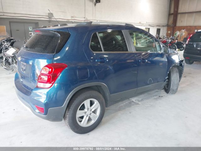 Photo 3 VIN: 3GNCJLSB5LL332413 - CHEVROLET TRAX 