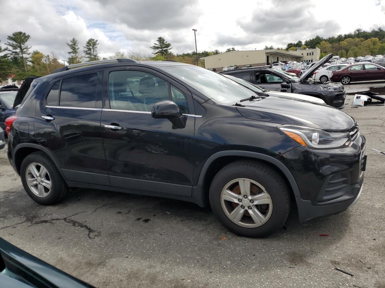 Photo 3 VIN: 3GNCJLSB6HL290275 - CHEVROLET TRAX 