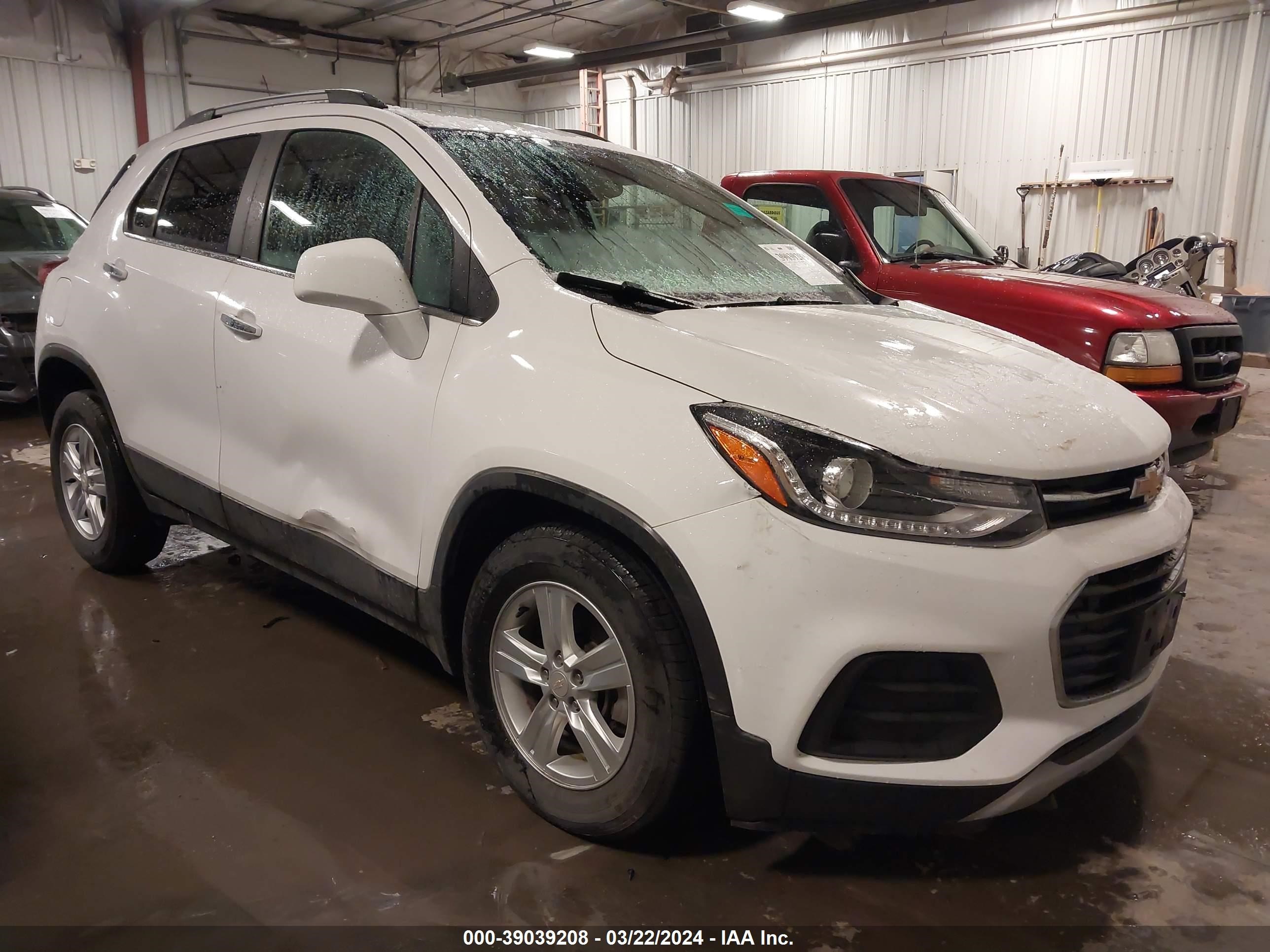 Photo 0 VIN: 3GNCJLSB6JL234021 - CHEVROLET TRAX 