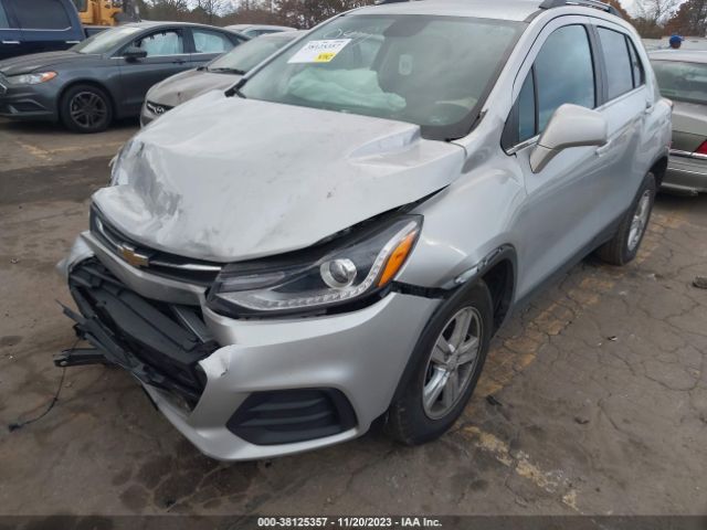 Photo 1 VIN: 3GNCJLSB6JL330411 - CHEVROLET TRAX 