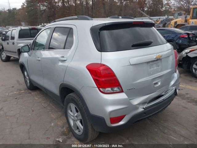 Photo 2 VIN: 3GNCJLSB6JL330411 - CHEVROLET TRAX 